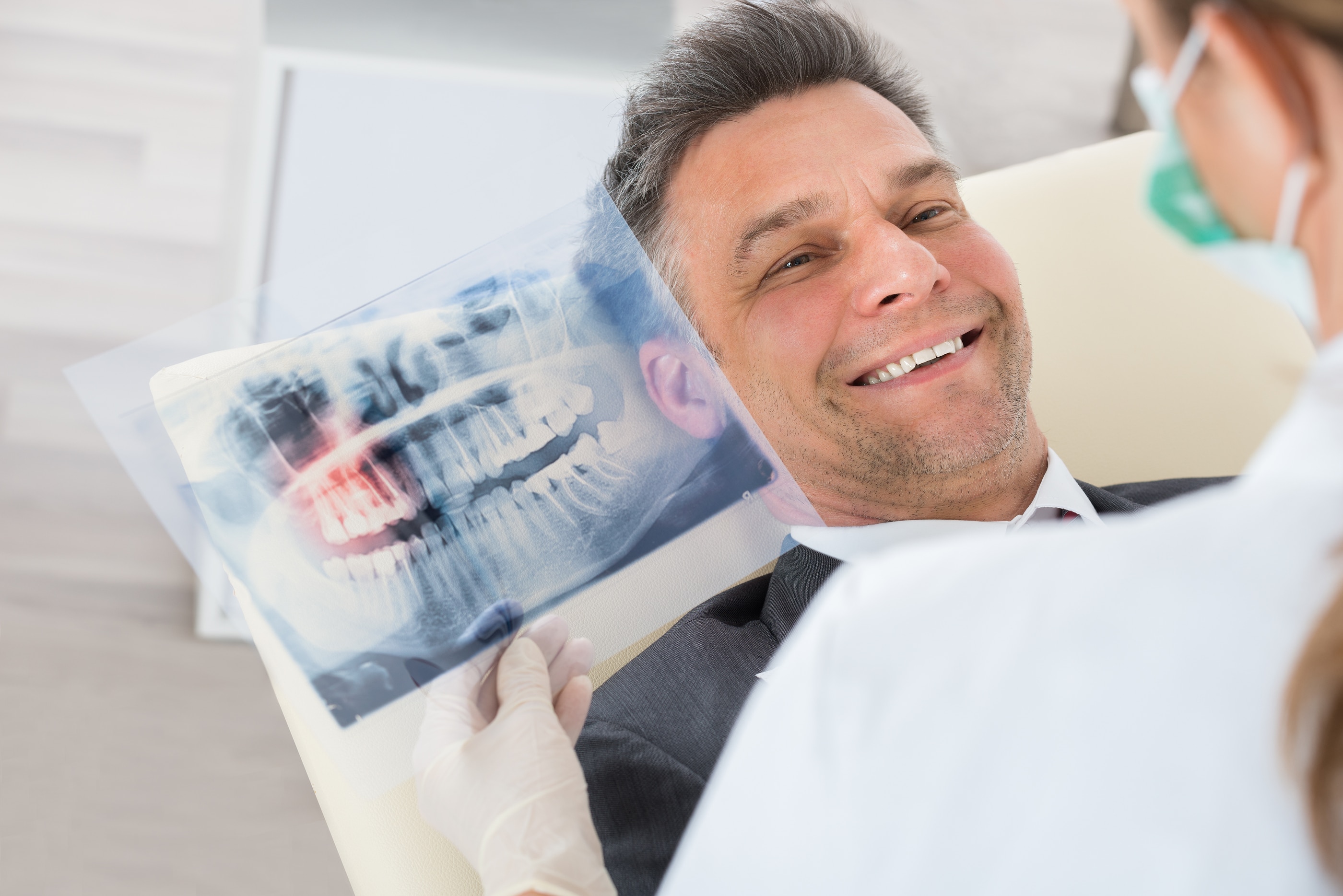How do Dental Professionals keep their Teeth smiling? - Featured Image