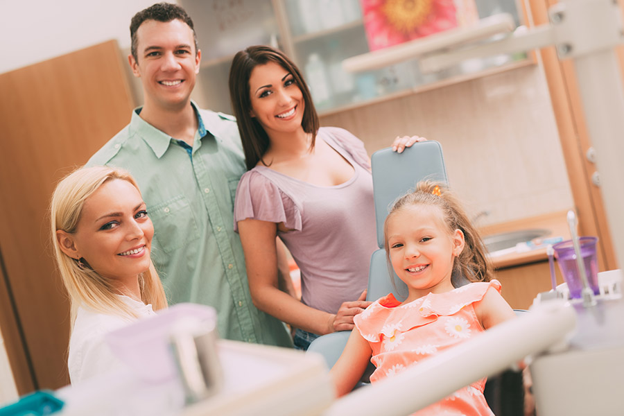 Top 5 Reasons Dobson Ranch Families Choose East Valley Dental Professionals for Their Dental Care - Featured Image