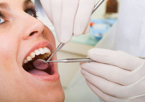 denture vs implants